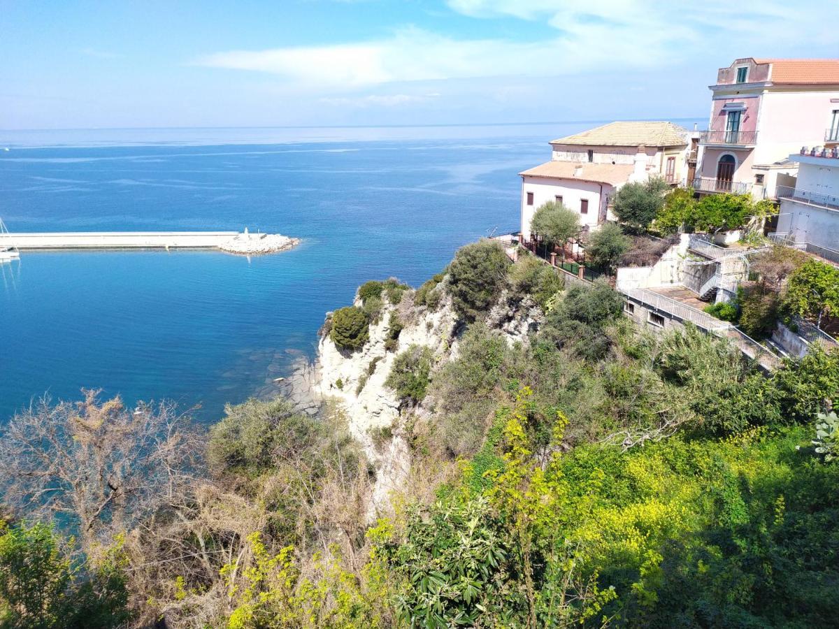 Vecchio Saracino - Carola 1801 Acomodação com café da manhã Agropoli Exterior foto